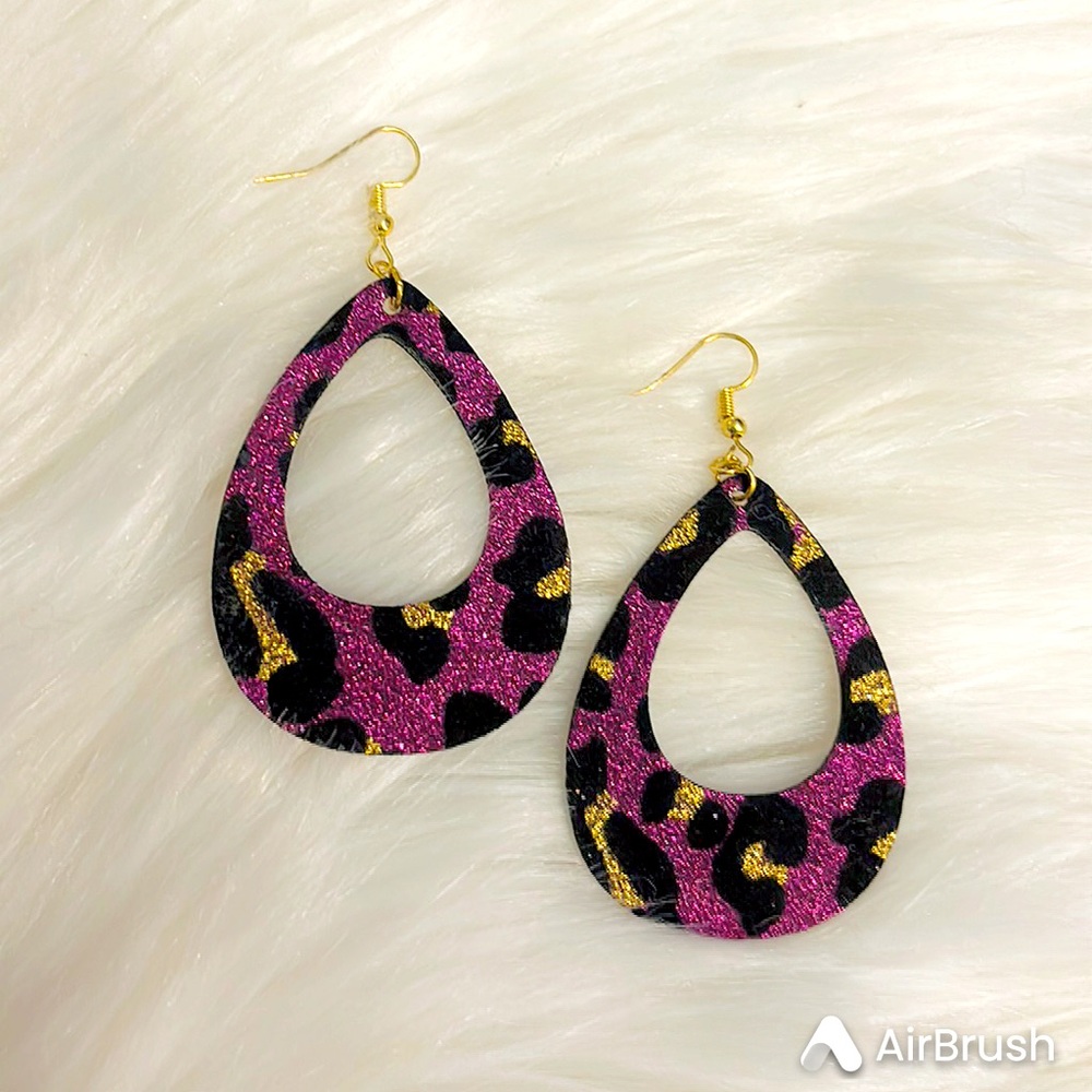Handcrafted Sparkly Purple, Black, & gold animal print long hang earrings!!!